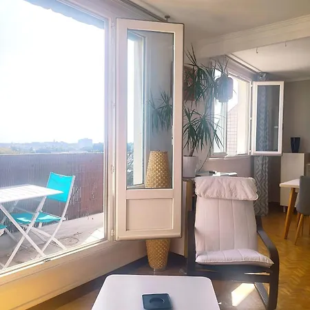 Lumineux - Dernier Etage Avec Balcon - Proche Centre-ville Nantes
