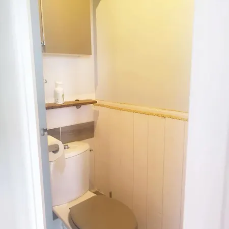 Lumineux - Dernier Etage Avec Balcon - Proche Centre-ville