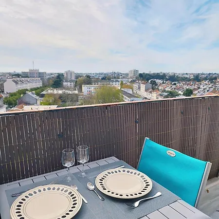 Apartment Lumineux - Dernier Etage Avec Balcon - Proche Centre-ville
